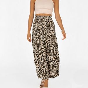 Zebra print tori midi skirt Dissh